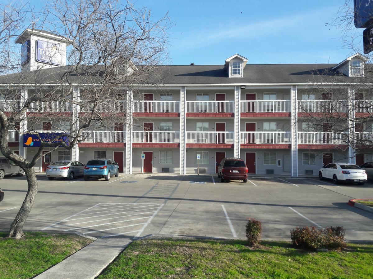 Intown Suites Extended Stay San Antonio Tx - Nacogdoches Road מראה חיצוני תמונה