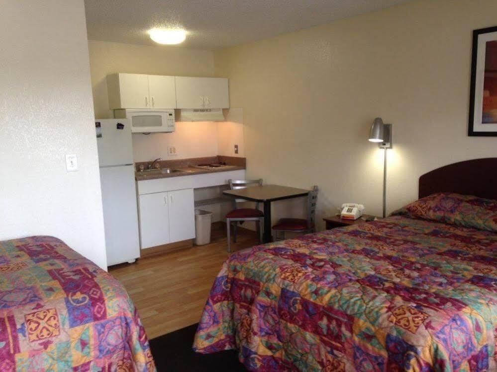 Intown Suites Extended Stay San Antonio Tx - Nacogdoches Road מראה חיצוני תמונה